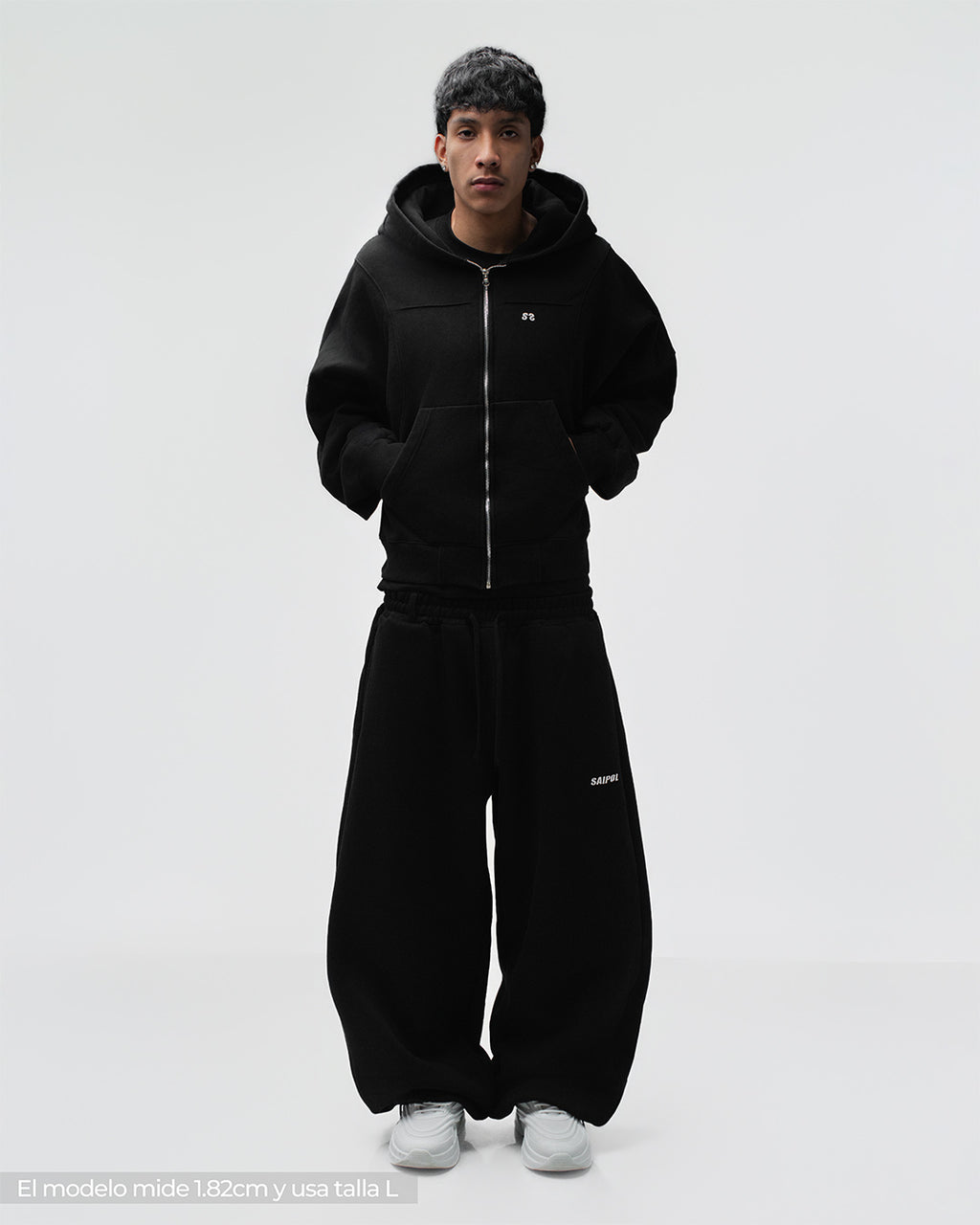 Zip Hoddie Negro