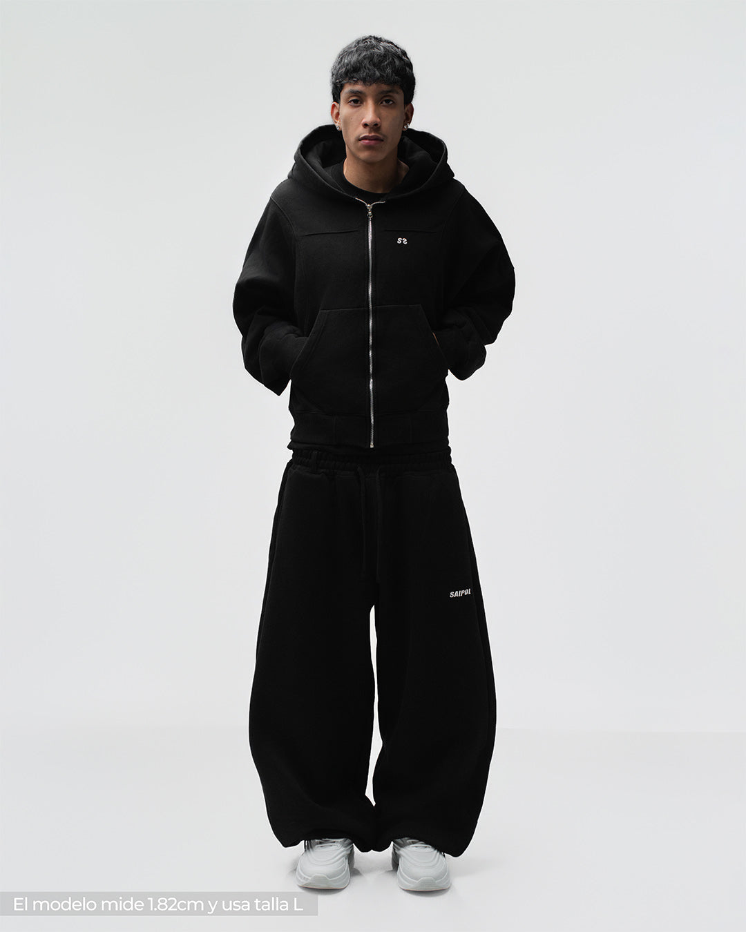 Zip Hoddie Negro